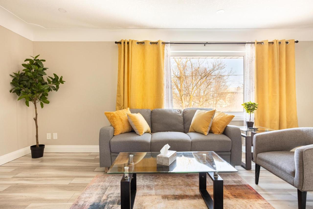 Entire 2 Bedroom Apartment Downtown - U3 Waterloo Buitenkant foto