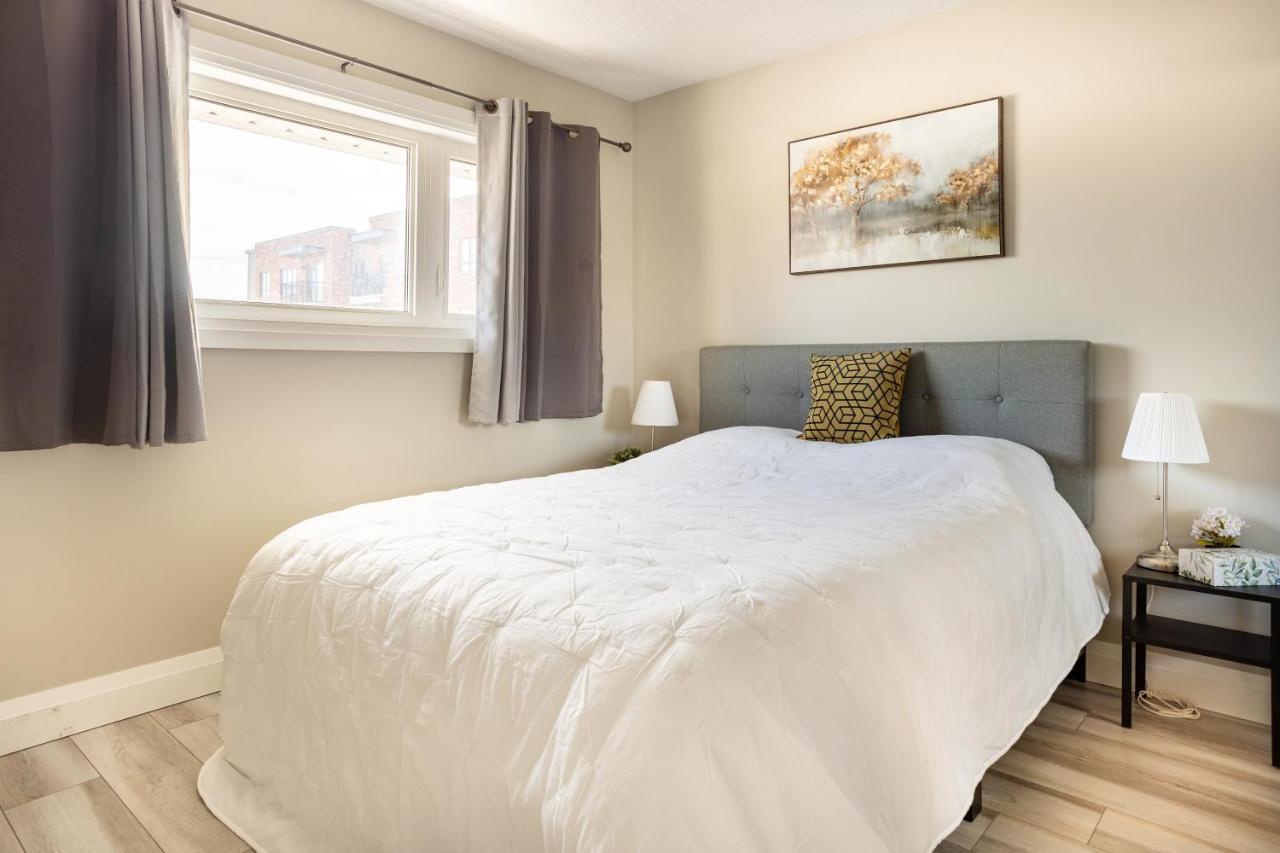 Entire 2 Bedroom Apartment Downtown - U3 Waterloo Buitenkant foto